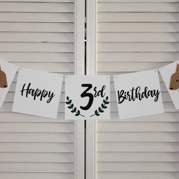 Kangaroo Birthday Banner - Custom Age - Custom Colors - Party Sign and Photo Prop - Laurel Wreath - Australian Animal Theme -  5" Pennants