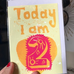 Carte d'anniversaire linogravure imprimée à la main pour enfants de 1 à 9 ans