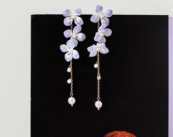 Whispering Petals Micro Crochet Hydrangea Earrings with Pearl Drops Handmade Floral Dangle Earrings Romantic Botanical Jewelry Gift for Her