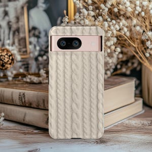 Google Pixel 温かみのあるベージュのセーターデザイン スマホカバー 編み物好きにおすすめ ボヘミアンニットスタイル 女性へのギフトに セーター 天気 ギフトに最適なスマホケース