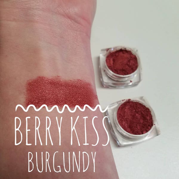 BERRY KISS Burgundy Mineral Make up Eye Shimmer - NEW Sifter Jars 5ml Size- Eye Shadow, Gift for her, Mica Powder - Medium Burgundy