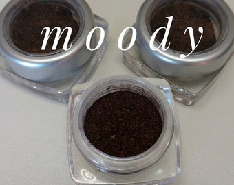 MOODY Mineral Make up EYE Shimmer - 5ml Sifter Jar - Vegan Eye Shadow Dark Brown slight Shimmer apply wet for Liner