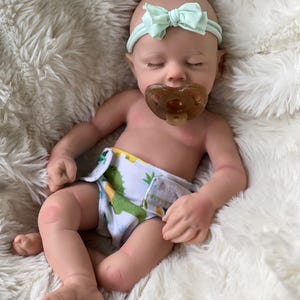Full Body Silicone Reborn Doll, Soft Newborn Baby Girl with Wet Diaper, 16inch Squishy Doll for Christmas