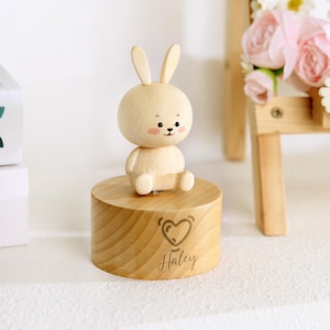 Caja de música de madera con forma de conejito personalizada, regalo de cumpleaños, caja de música de reliquia personalizada, caja de música grabada, regalo de Pascua, regalo de cumpleaños para niña y niño
