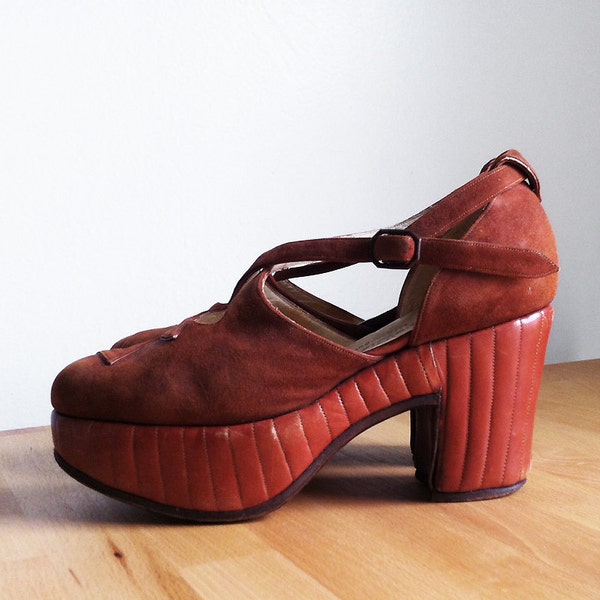 Vintage 1970s Jeffrey Campbell Style Suede Platforms sz 5 - 5.5