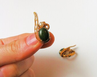 Boucles D'oreilles Clips Vintage Perle Verte Couleur Or - Bijou Rare En Parfait état, Style Rétro Et élégant