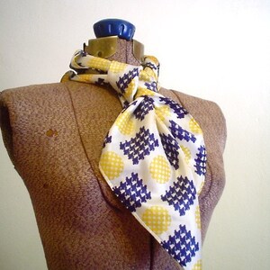 vintage 1960s Mod CARNABY STREET Scarf image 3