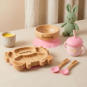 Regalo para padres primerizos, regalo para la alimentación del bebé, colección de vajilla para bebés, set de alimentación para bebés personalizado, plato de cangrejo de bambú con tenedor y cuchara de silicona.