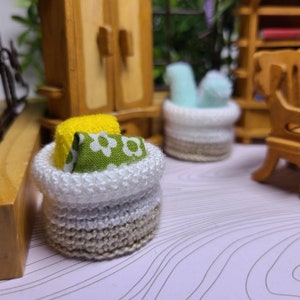 Miniature Round Baskets, Set of 2 Mini Baskets, Knitted Mini Basket, Dollhouse Accessories, 1/12 1/16 scale, Miniature soft bath basket,