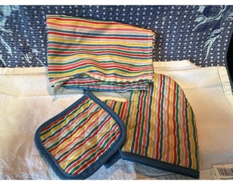 Fisher Price 1986 Fun With Food #2101 Oven Mitt Pot Holder & Kitchen Towel Rare!