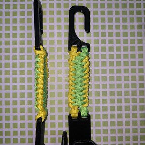 Ganchos para reposacabezas de coche envueltos en paracord (juego de 2) / Impresión 3D duradera, ajuste universal imagen 16