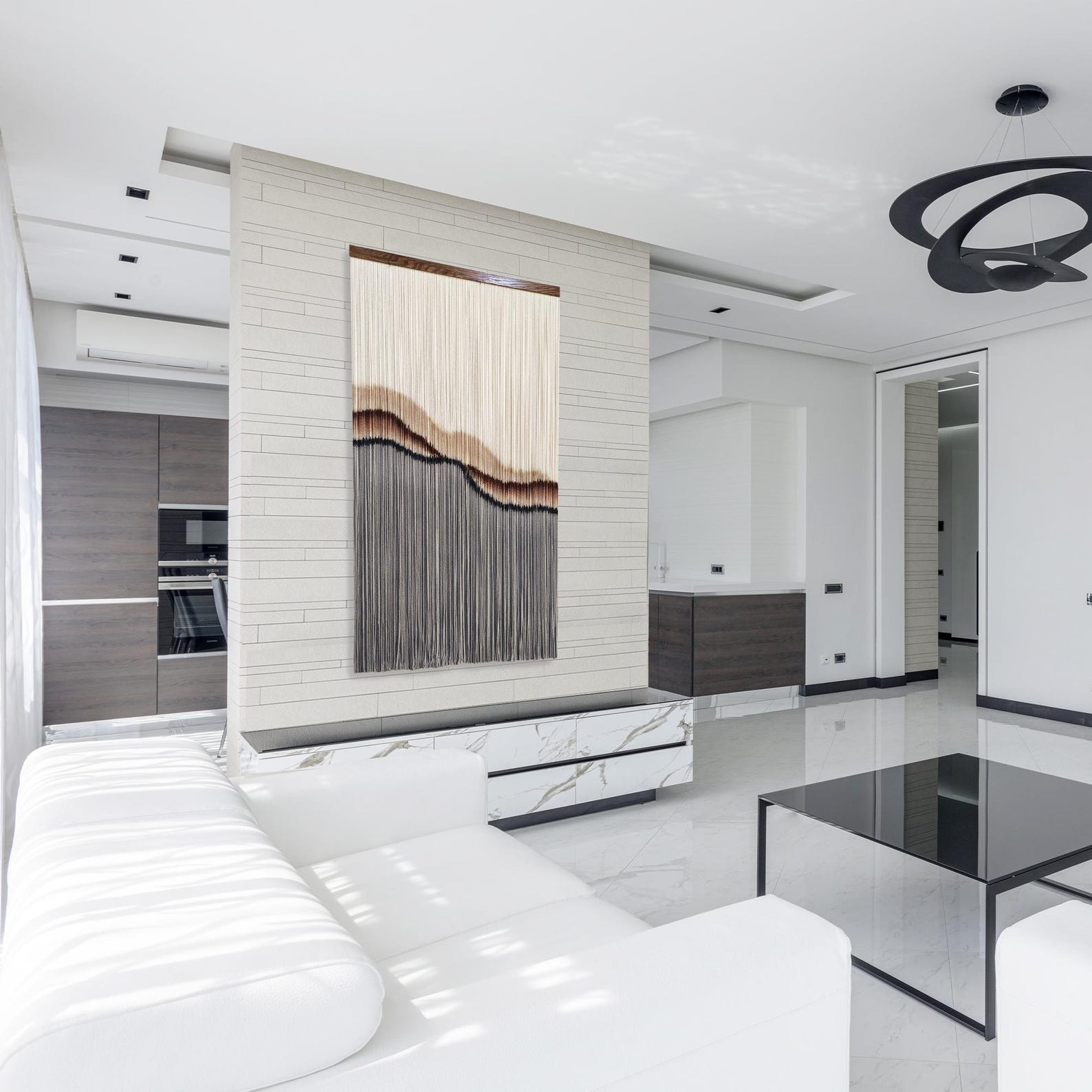 Minimalist Textile Decor For Luxury Penthouse Apartments
