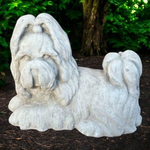 Shih tzu garden statue / Cement pet art / Lawn dog idea / Backyard dog art / Concrete shih tzu figure / Outside pet design / Shih tzu decor