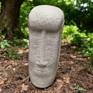 Moai head sculpture / Garden moai decor / Stone Easter island ornament / Yard rapa nui art / Concrete moai statue / Lawn rapa nui idea