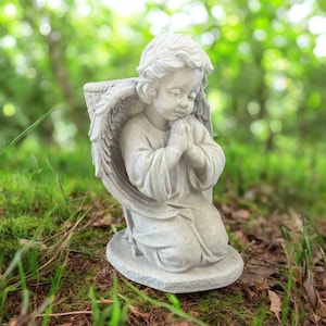 Garden angel planter / Cherub on base / Home angel with basket / Concrete basket pot / Yard religious ornament / Praying cherub sculpture
