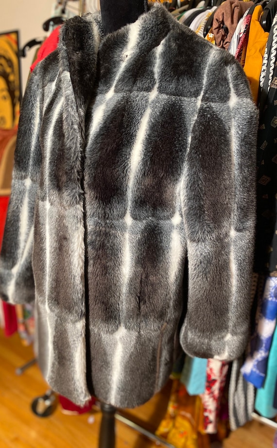 Vegan faux fake fur coat Cruella Deville