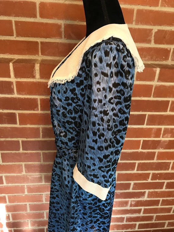 Vintage double breasted animal print dress - image 5