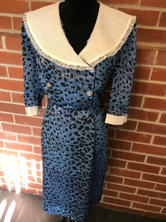 Vintage double breasted animal print dress - image 4