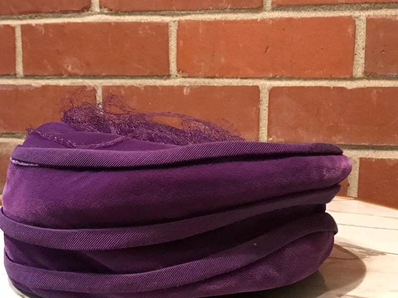 Vintage purple velvet pillbox hat