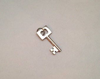 SKELETON Key Sterling Silver Vintage Charm New Reproduction Charm Bracelet Necklace