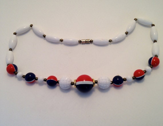 Vintage Plastic Bead Necklace Red White and Blue 1970s