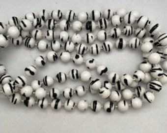 LONG Black and White Infinity Strand Plastic BEADED NECKLACE