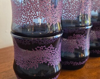 Juego de 8 vasos vintage Libbey de los años 70, modelo Purple Lotus Juice / Old Fashioned.