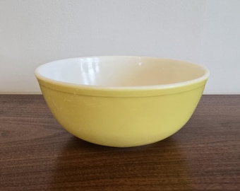 Vintage Yellow Pyrex Mixing Bowl 404