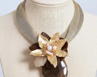 Statement Retro Flower Pendant Necklace with Big Gemstone Chunky Beads Vintage Style Handmade Jewelry for Women Party or Wedding Outfit
