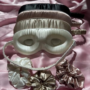100% Mulberry Silk one 3D Eye Mask + one Silk Scrunchie