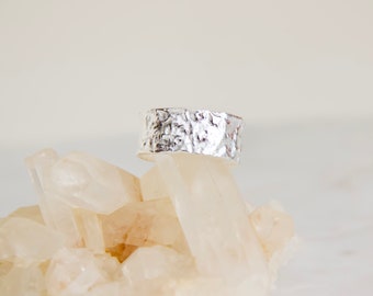 Hammered Cuff Ring - White Gold