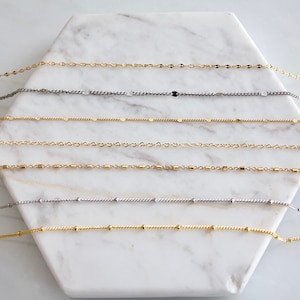 Minimal Chain Necklace