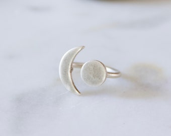 Silver Moon, Crescent Ring