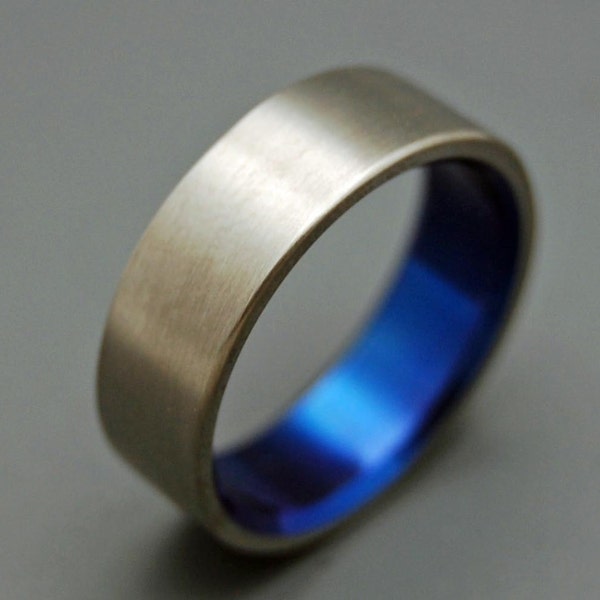 Alianzas de titanio, anillos de boda, anillos de titanio, algo azul, anillos de hombre, anillos de mujer, bandas de compromiso - CEPILLADO Y AZUL