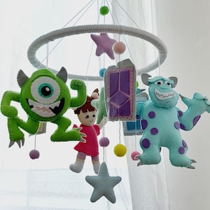 Móvil de cuna de monstruos para bebé. Decoración de guardería de monstruos.