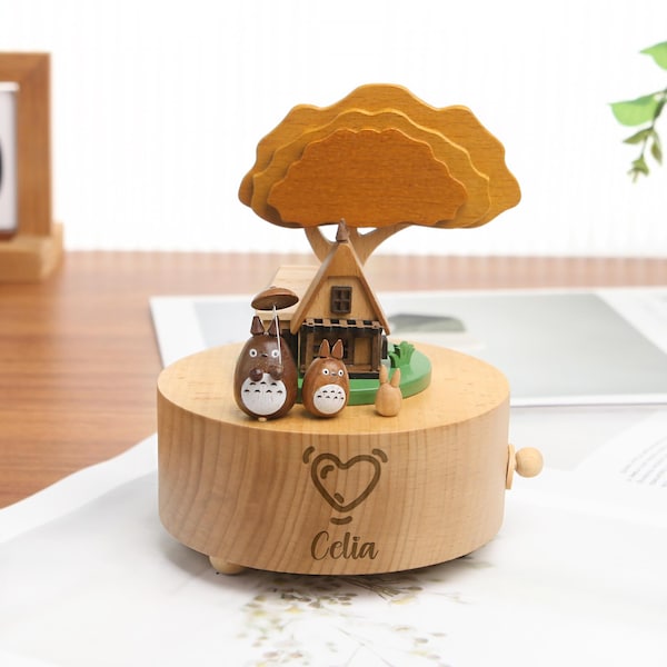 Caja de música giratoria de madera de Totoro: decoración del hogar de Totoro, caja de música de anime, regalo personalizado para recién nacidos, regalo de cumpleaños, baby shower, decoración del hogar de Totoro, regalo para parejas