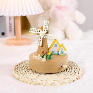Caja de música de madera con diseño de molino de viento y madera de haya, ideal para cumpleaños, aniversarios, recién nacidos, decoración grabada personalizada, día del padre.