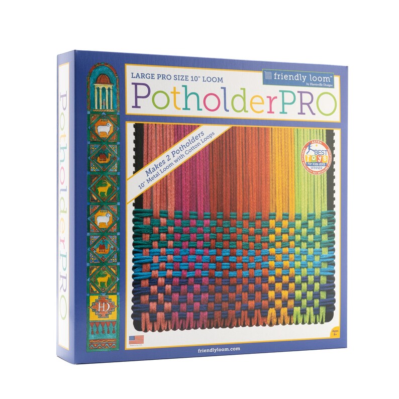 Puede incluir: Una caja azul con un posavasos tejido de colores en la parte delantera. La caja est&aacute; etiquetada como "Potholder PRO" y "Large Pro Size 10" Loom". La caja tambi&eacute;n dice "Makes 2 Potholders 10" Metal Loom with Cotton Loops".