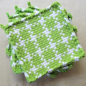Mega 8 1/2 Inch Potholders, Lime and White Washable All Cotton