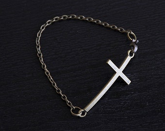 Bracelet cross : croix chaine