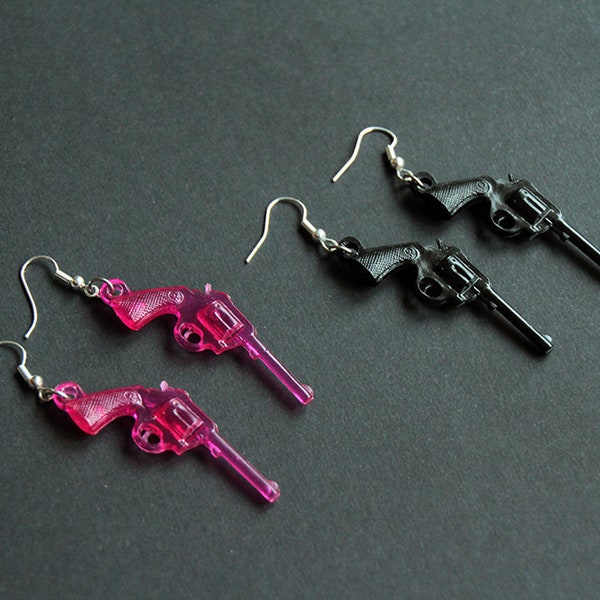 Boucles d'oreille pistolet rose noir