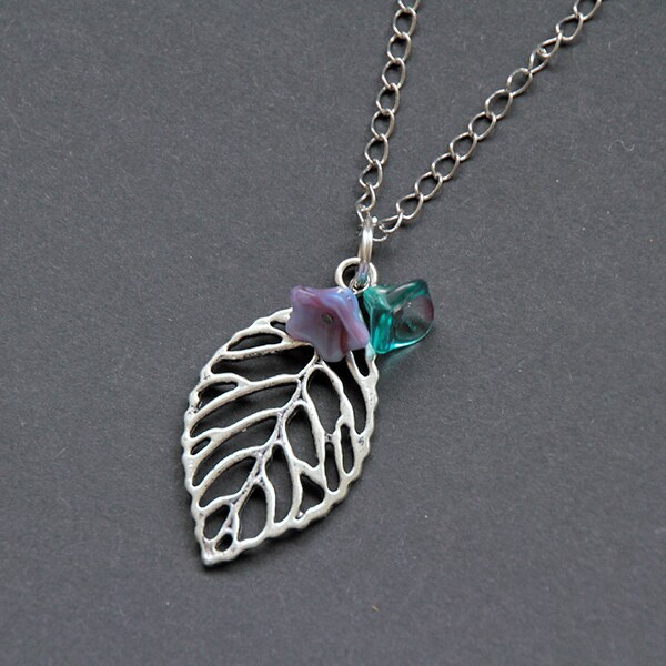 Collier leaf : feuille nature fleurs