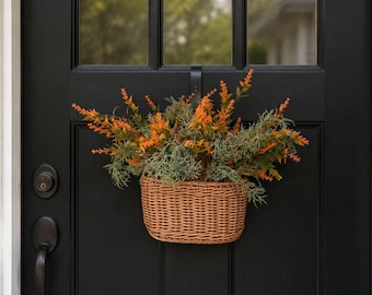 Cesta de parede decorativa de outono, cesta de vime com folhas artificiais de outono, decoração rústica de parede estilo fazenda, decoração de porta de entrada para o Dia de Ação de Graças