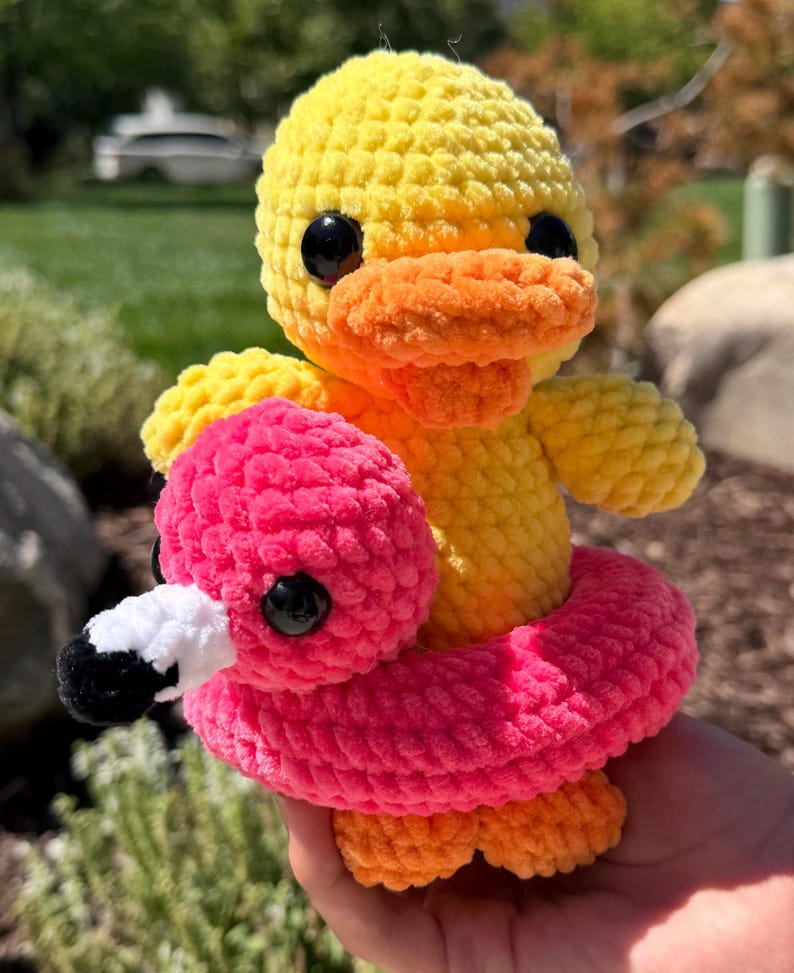 Crochet Duck Plushie zdjęcie 6