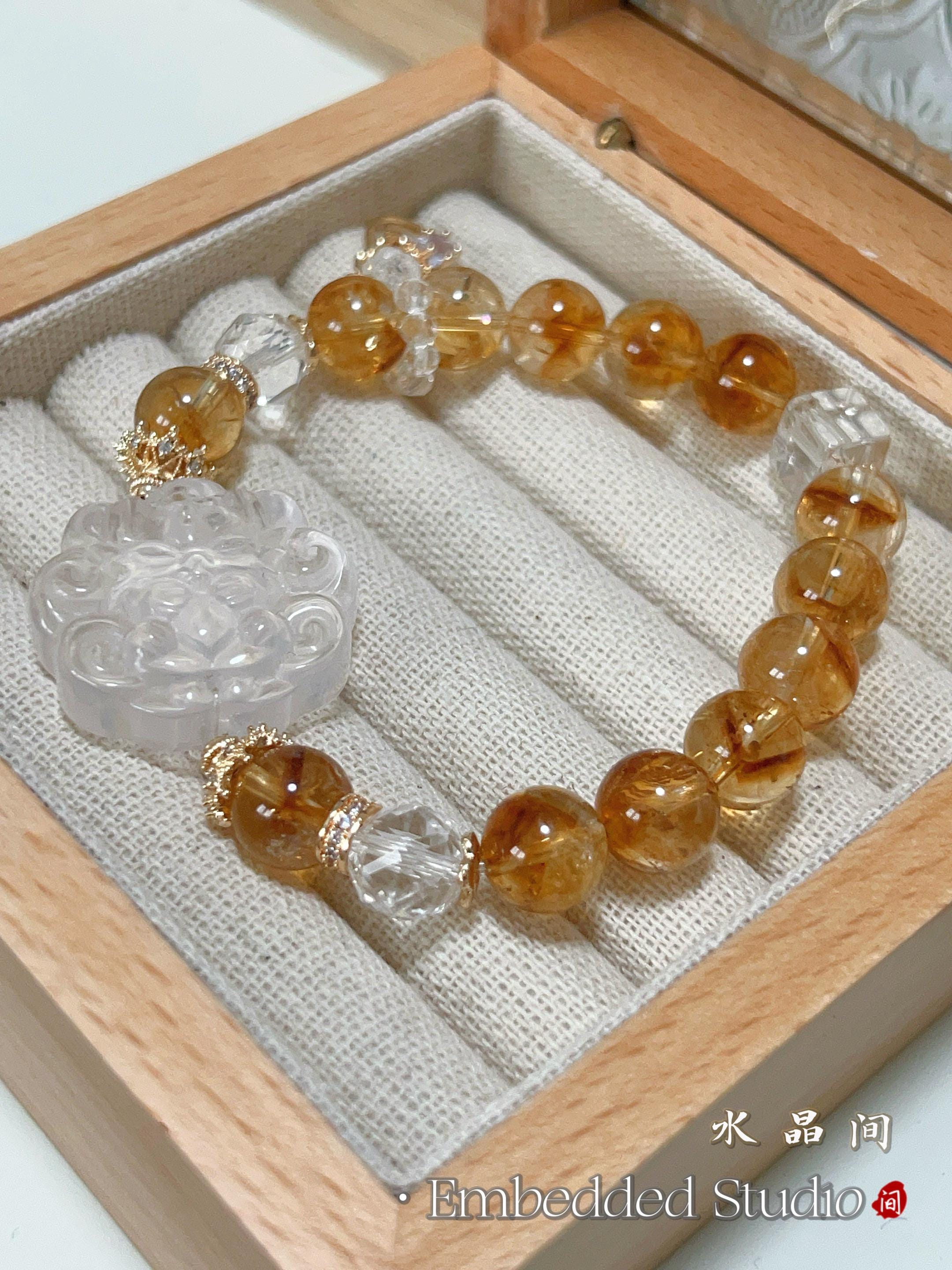 ゴールデンルチルクォーツ九尾狐ブレスレット｜ホワイトクリスタル彫刻