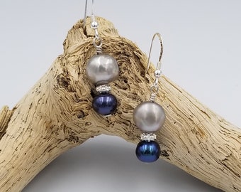 Pearl dangle earring