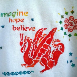 Sweatshirt Red Dragon Hand Painted Imagine Hope Believe Adult Large