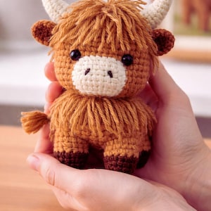 Zestaw do szydełkowania: Śpiąca Krowa, Zestaw startowy do szydełkowania amigurumi dla początkujących, Zabawka ze słodkim zwierzątkiem DIY z instrukcją krok po kroku, Pomysł na prezent