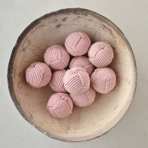 SALE - n.10 Vintage pink silk ball buttons