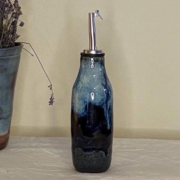 Oil dispenser - handmade
